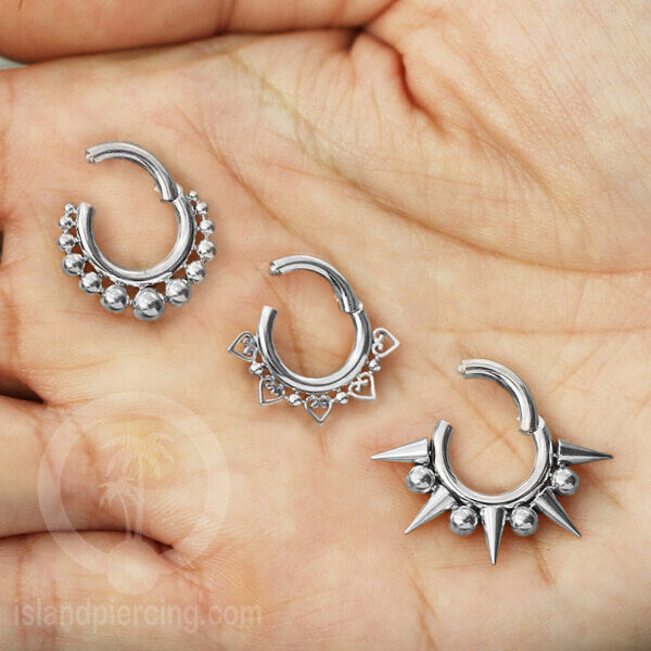 Hinged Segment piercing ukuran 2mm, anting piercing stainless warna silver telinga atau hidung