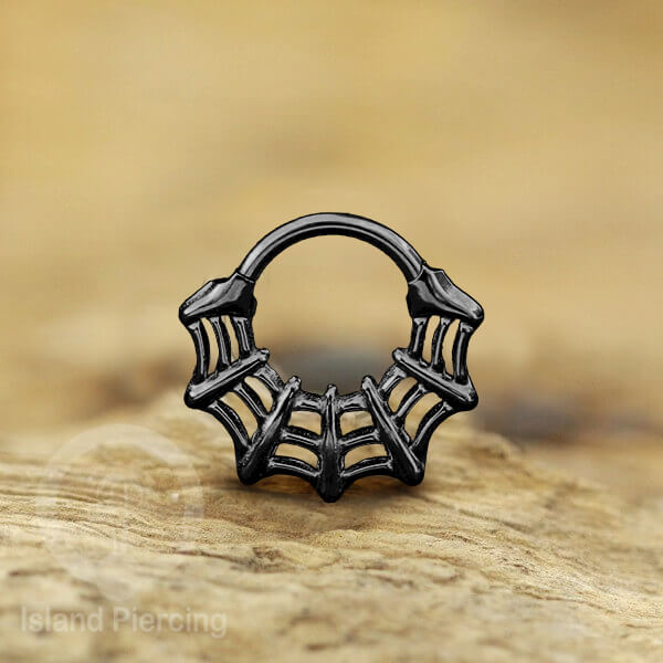 Anting Piercing Stainless Hinged Segment Ring Septum Jewelry warna silver dan hitam