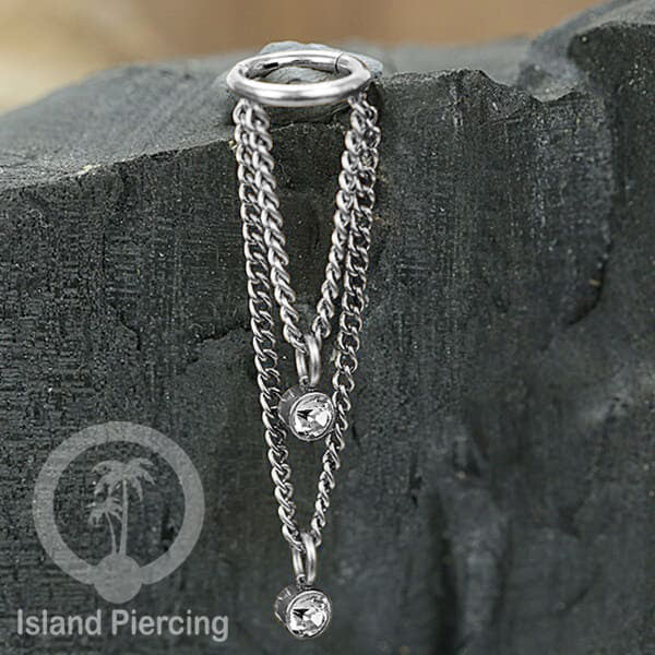 Anting Helix dan Conch Piercing dengan rantai dan kristal zirconia