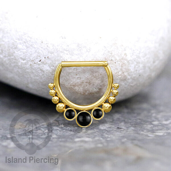 Hinged Septum Piercing clicker warna gold PVD steel dengan 3 batu semi murni