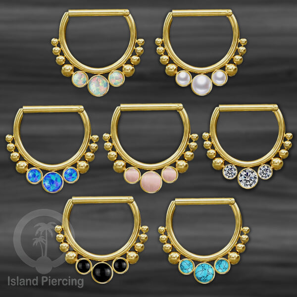 Hinged Septum Piercing clicker warna gold PVD steel dengan 3 batu semi murni