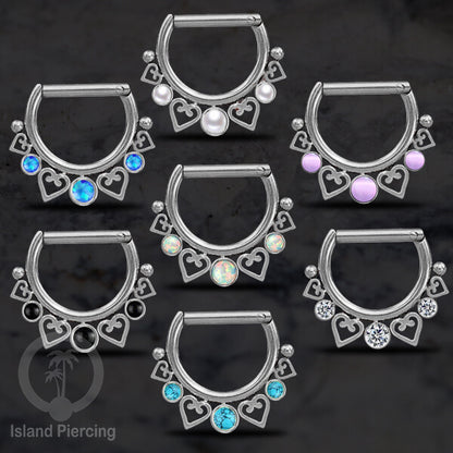 Hinged Septum clicker Piercing Hidung Stainless steel dengan 3 batu dan hati kecil