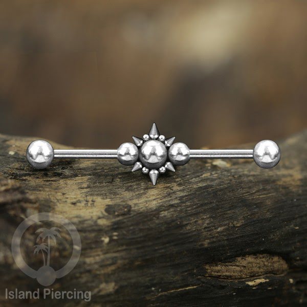 Anting Industrial Piercing stainless warna silver dengan banyak variasi asik