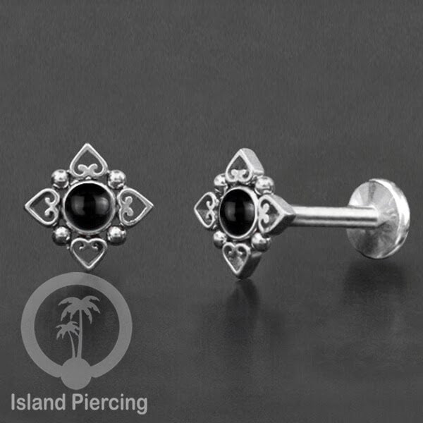 Piercing Labret 4 hati kecil, Anting Tindik Stainless Daith &amp; Tragus warna Silver dengan Batu