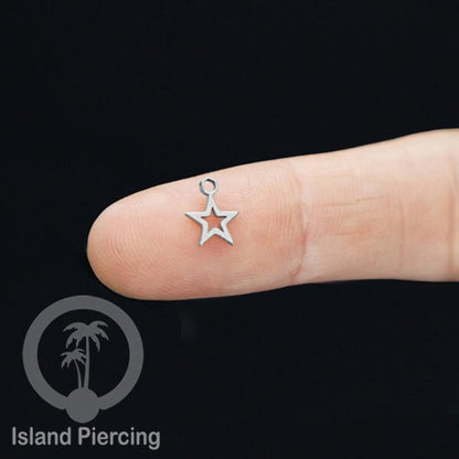 Body Jewelry Charm stainless yang bisa di pasang sebagai DIY warna silver