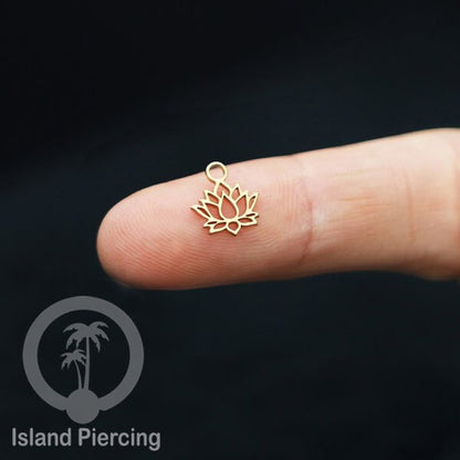Body Jewelry Charm stainless yang bisa di pasang sebagai DIY warna gold