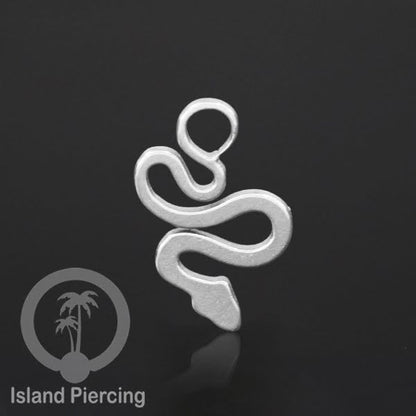 Piercing Charm Liotin Stainless warna silver yang bisa pasang di Tindik dasar semua model tersedia di toko Island Piercing