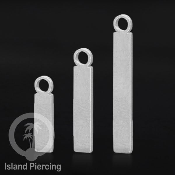Body jewelry charm sebagai spike warna silver, untuk dekorasi anting tindik dan perhiasan biasa.
