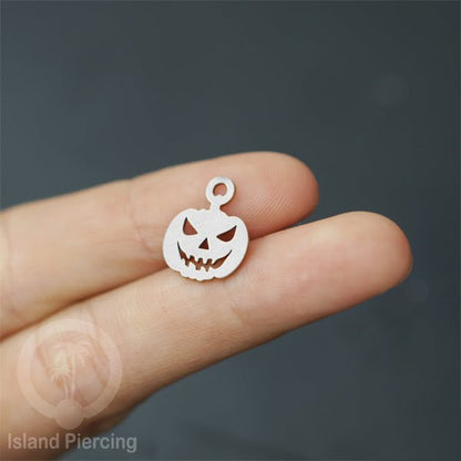 Body Jewelry Charm Stainless Liotin model Halloween Gothic jewelry warna silver, tengkorak sihir peti...