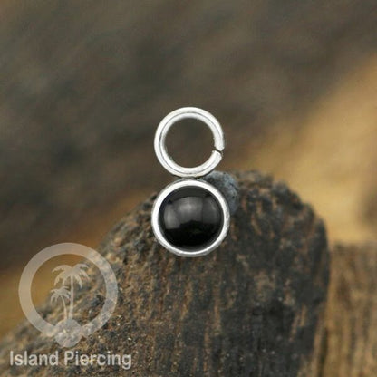 Piercing Charm yang Liotin Stainless manis warna silver dengan batu kecil pilihan warna