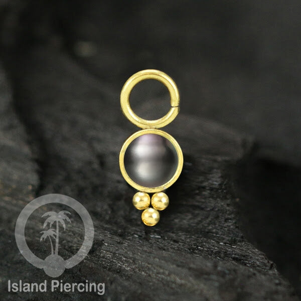 Piercing Charm yang Liotin Stainless manis warna gold dengan batu kecil pilihan warna