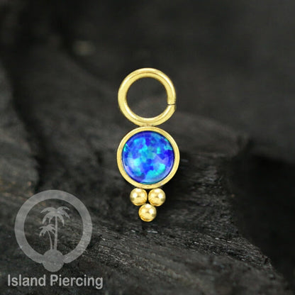 Piercing Charm yang Liotin Stainless manis warna gold dengan batu kecil pilihan warna