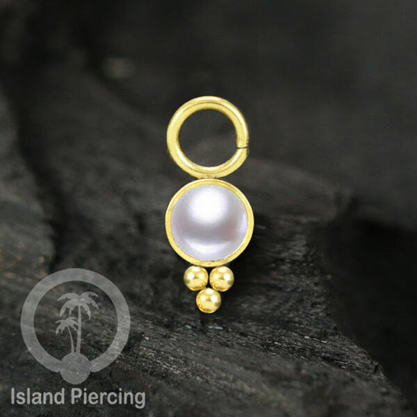 Piercing Charm yang Liotin Stainless manis warna gold dengan batu kecil pilihan warna