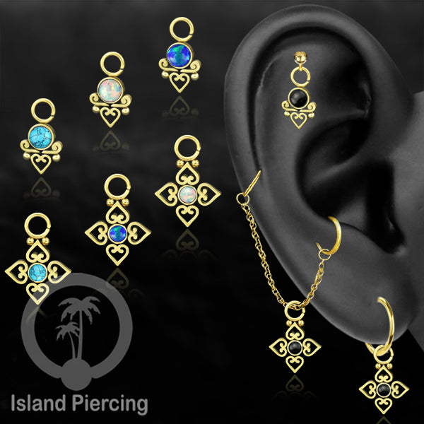 Piercing Charm yang Liotin Stainless manis warna gold dekorasi hati kecil dan batu berwarna