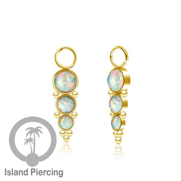 Piercing Charm yang Liotin Stainless manis warna gold dengan 3 batu banyak variasi warna