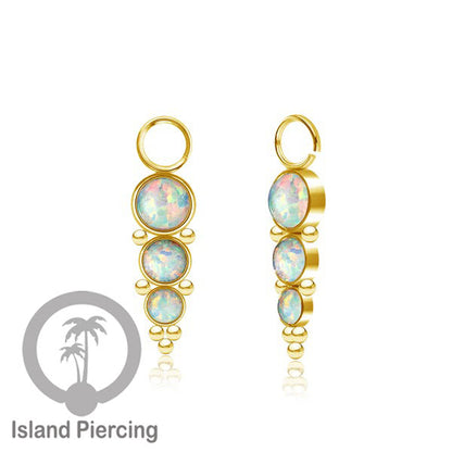 Piercing Charm yang Liotin Stainless manis warna gold dengan 3 batu banyak variasi warna