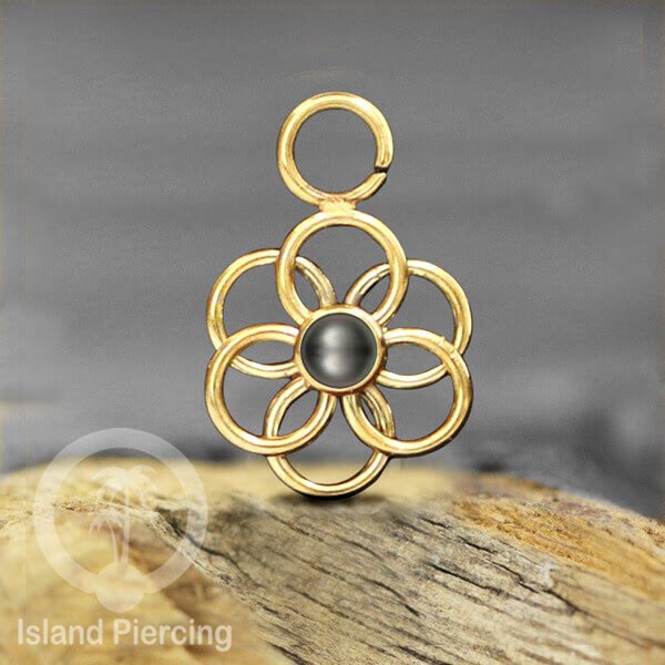 Piercing Charm yang Liotin Stainless bentuk flower of Life dengan batu kecil