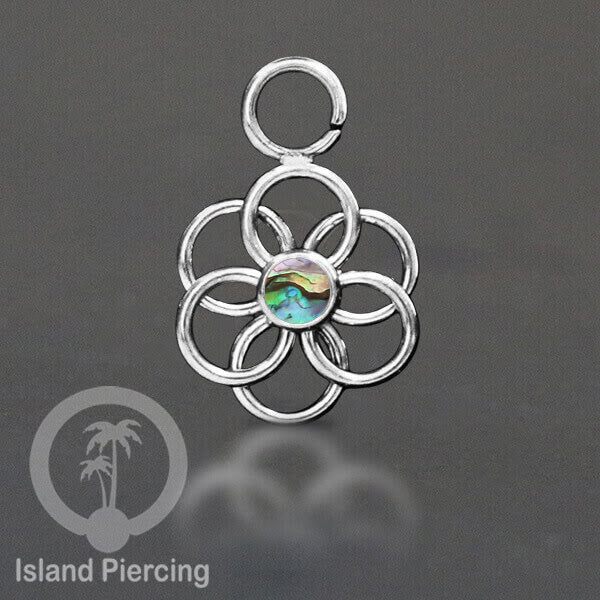 Piercing Charm yang Liotin Stainless bentuk flower of Life dengan batu kecil
