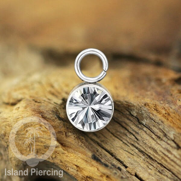 Koleksi Charm yang Liotin Piercing Stainless warna silver sangat lux dengan Kristal Zircon