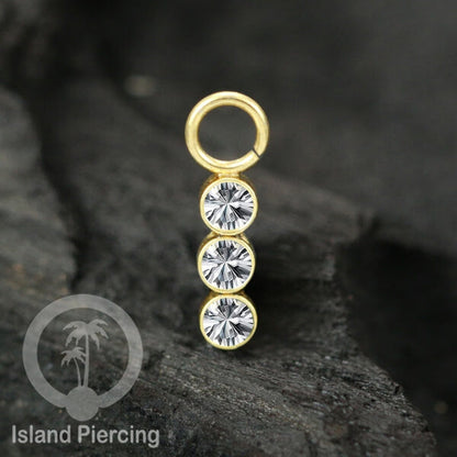 Koleksi Charm yang Liotin Piercing Stainless warna gold sangat lux dengan Kristal Zircon