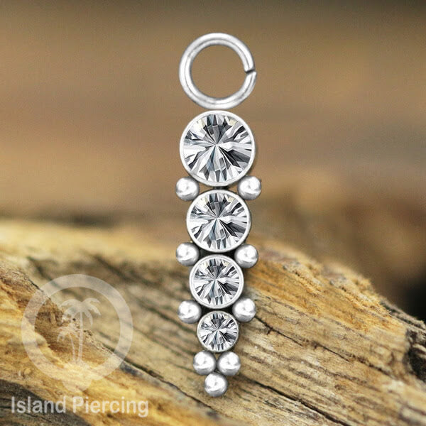 Koleksi Charm yang Liotin Piercing Stainless warna silver sangat lux dengan Kristal Zircon