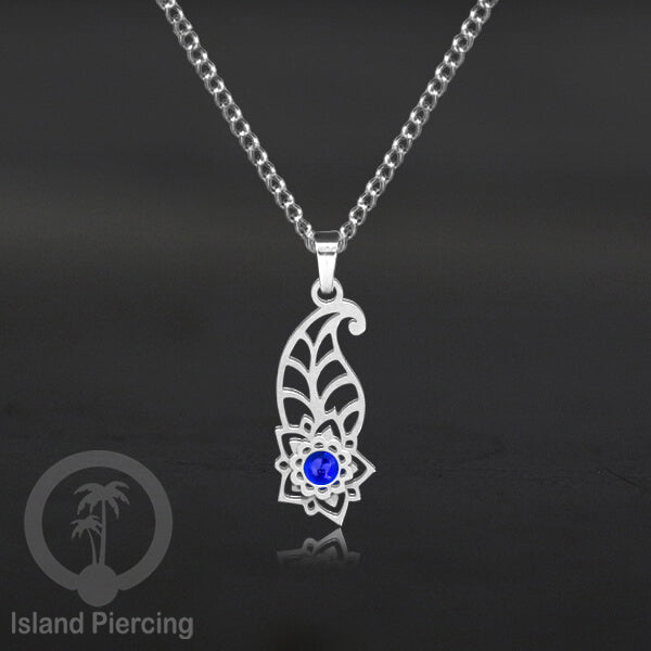 Kalung Stainless Liontin warna silver kecil motif Bunga dengan Resin. Steel Necklacel with Epoxy