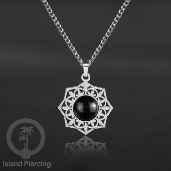 Perhiasan Kalung Stainless warna Silver dengan Liontin Resin motif Mandala. Steel Charm Necklace