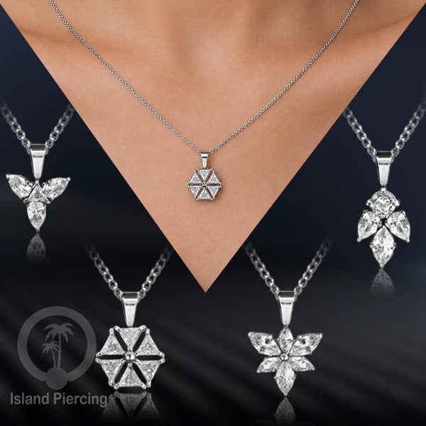 Kalung Liontin stainless warna silver dengan Kristal Zircon. Steel Necklace with Crystal Charm