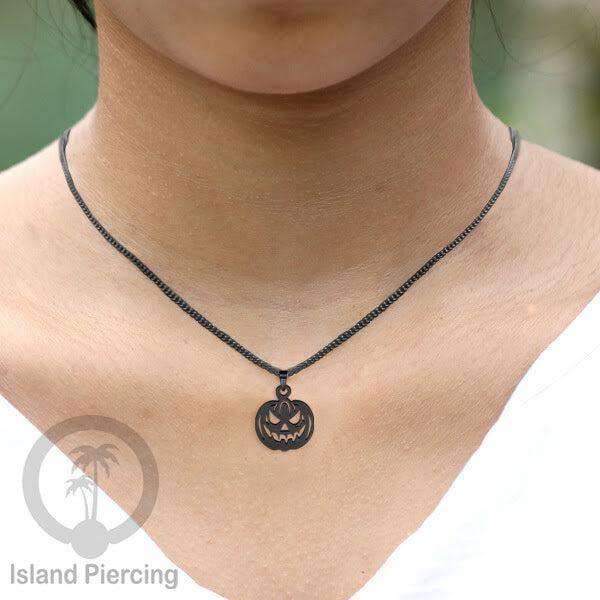 Necklace Halloween Kalung Stainless warna hitam Liotin motif gothic tengkorak, peti, sihir
