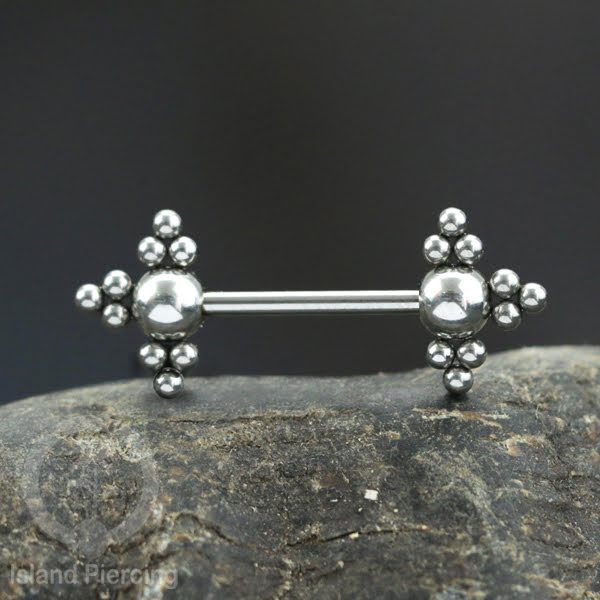 Steel nipple piercing, Steel barbells, Tindik puting berbahan Stainless steel, warna silver.