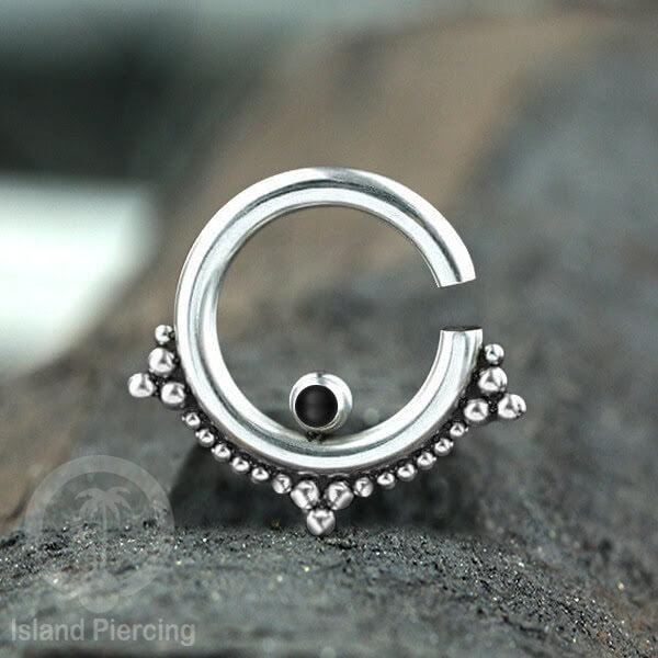 Tindik stainless body piercing, lingkaran terbuka dengan las bola pakai tangan