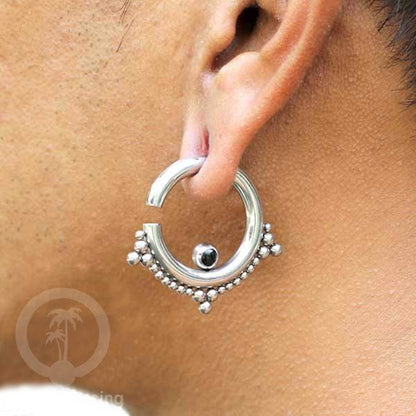 Tindik stainless body piercing, lingkaran terbuka dengan las bola pakai tangan