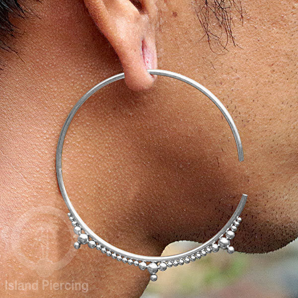 Piercing Tindik Stainless selera Hoop Earring. Warna Gold dan Silver ukuran lubang 2mm