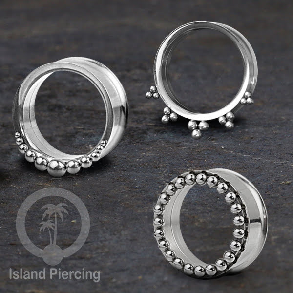 Anting Tunnel Piercing Stainless warna silver Body Jewelry sederhana tapi cantik