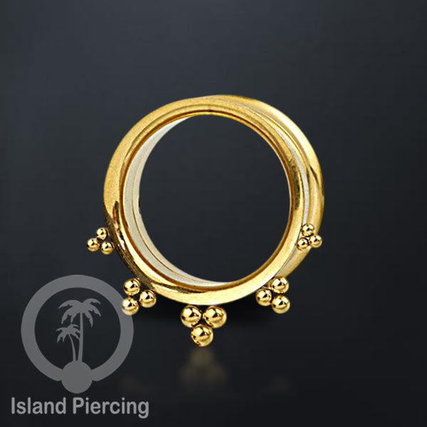 Anting tunnel Piercing stainless warna gold sederhana tapi cantik Body Jewelry