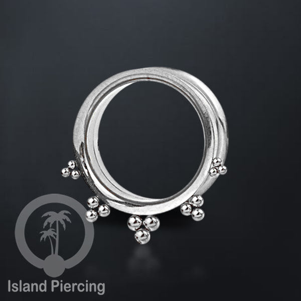 Anting Tunnel Piercing Stainless warna silver Body Jewelry sederhana tapi cantik