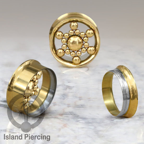 Anting tunnel Piercing stainless warna gold dan silver dengan desain menarik