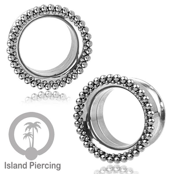 Anting Tunnel Piercing Stainless warna silver dengan dekorasi Hati dan Bola