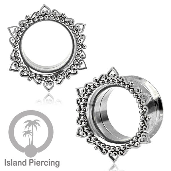 Anting Tunnel Piercing Stainless warna silver dengan dekorasi Hati dan Bola