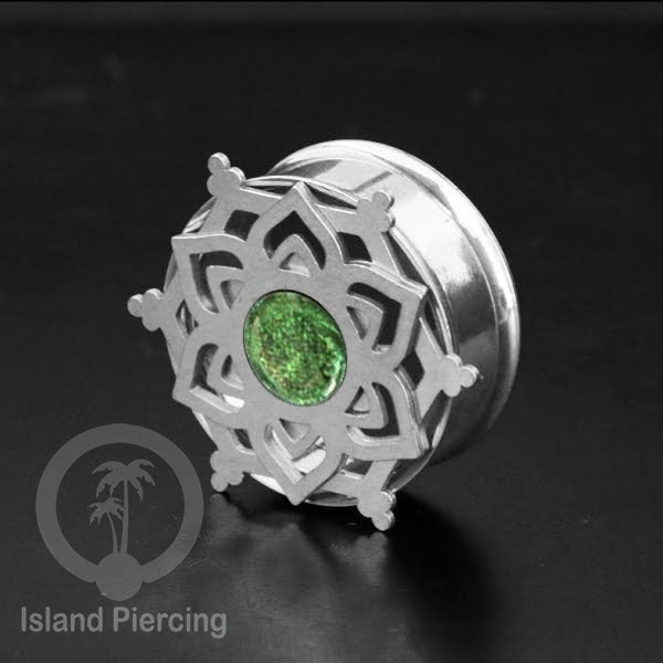 Anting Tindik Plug Stainless Mandala warna silver, Steel Ear-tunnel dengan Epoxy warna Hijau