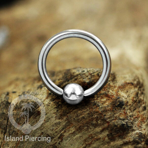 BCR piercing stainless warna hitam atau silver, tindik tragus, daith, helix, septum atau alis
