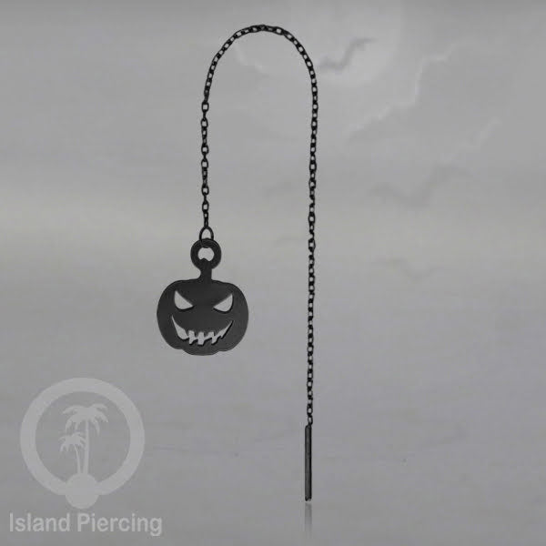 Anting Ear Threader Stainless warna hitam dengan model Halloween yang unik, Tengkorak, Peti
