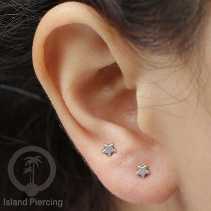 Anting Stud Stainless steel warna silver kualitas tinggi