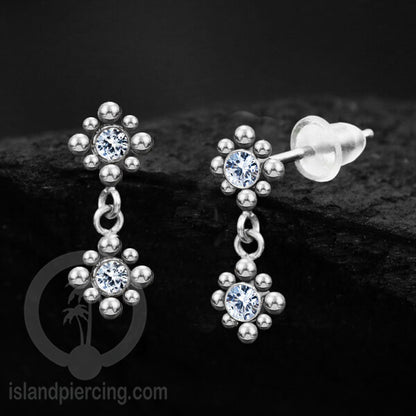 Anting Stud Stainless warna silver yang gantung dengan dekorasi Kristal Zirconia