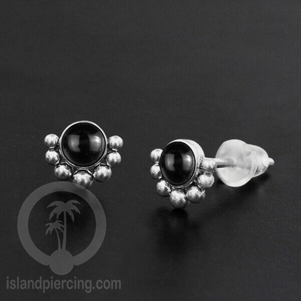 Anting Stud Stainless Earring warna silver dengan batu Turquoise dan Onyx Hitam