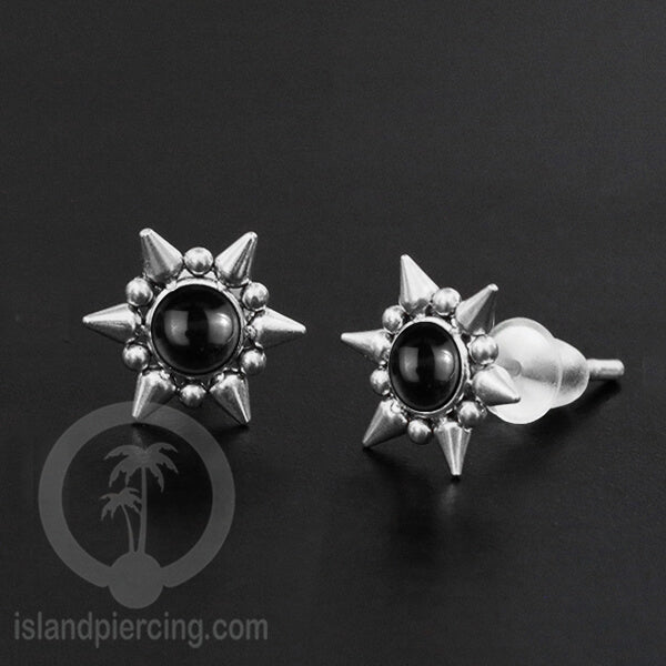 Anting Stud Stainless Earring warna silver dengan batu Turquoise dan Onyx Hitam