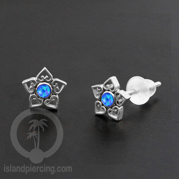 Anting Stud Stainless Earring warna silver dengan batu Opal Biru dan Putih