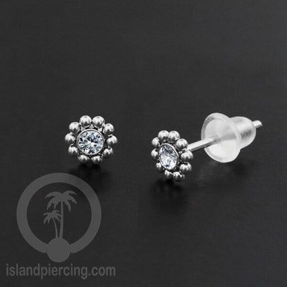 Anting Stud Stainless Earring warna silver dengan batu Kristal Zirconia