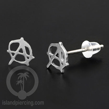 Anting Stud Stainless warna silver design yang cantik dengan banyak pilihan menarik