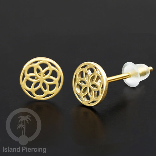 Anting Stud Stainless warna gold design yang cantik dengan banyak pilihan menarik